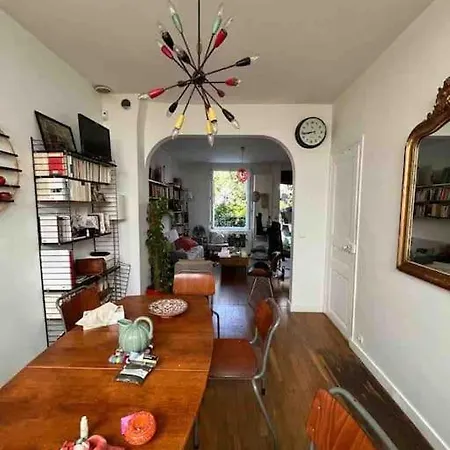 Full Equiped House With Garden Holiday home Paris