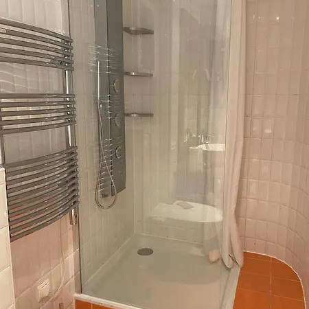 Full Equiped House With Garden Holiday home *